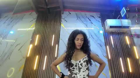 Victoria  online show from 11.27.25