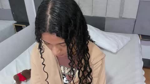 Victoria  online show from 02.15.26