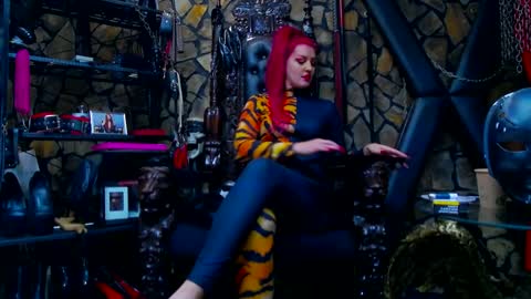 Victoria Heller online show from 01.29.25