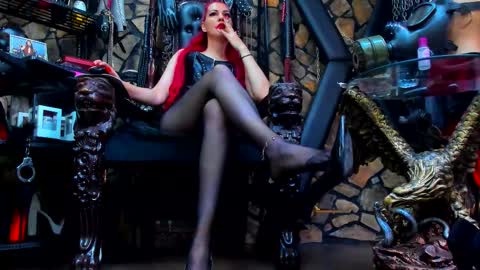 Victoria Heller online show from 09.21.25