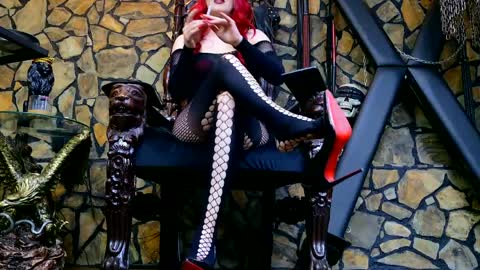 Victoria Heller online show from 04.11.26