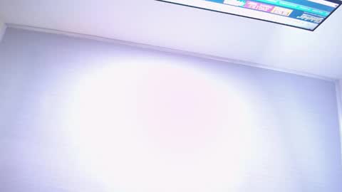 VICTORIA JOHNS online show from 01.10.25