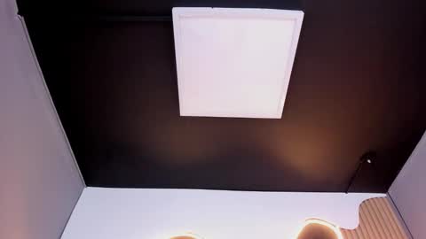 VICTORIA JOHNS online show from 02.01.25