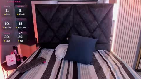 VICTORIA JOHNS online show from 02.23.25