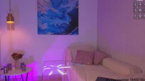 Maria Victoria online show from 03.21.26