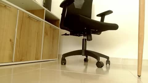 Victoria online show from 09.29.25