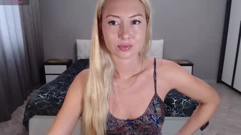 VictoriaTiger online show from 10.10.25