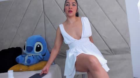 Snapshot of victoriawills_ chatting on 09.19.25 ADRIANA online show from 09.19.25