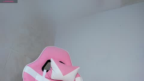 samantha victoria hall online show from 01.20.25