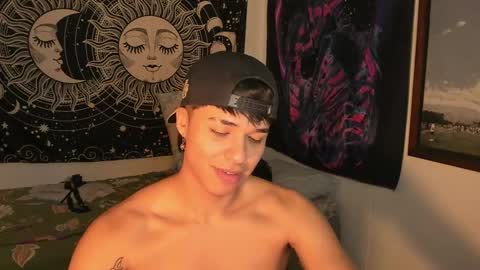 Victorino Jhonson online show from 01.01.25