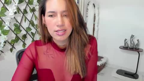 Victoria online show from 12.03.25