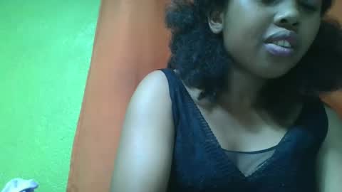 Snapshot of vierge28430 chatting on 05.02.26 vierge28430 online show from 05.02.26
