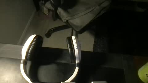 Viewsofpleasures online show from 02.28.26