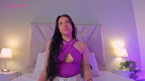 VIOLET MOON online show from 03.03.26