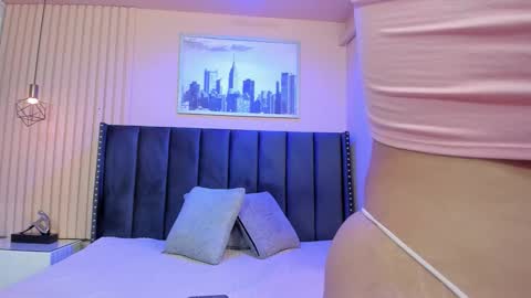 Snapshot of viiolett_lee chatting on 02.11.26 Viiolett online show from 02.11.26