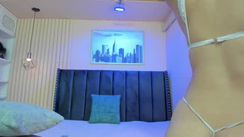 Snapshot of viiolett_lee chatting on 02.28.26 Viiolett online show from 02.28.26