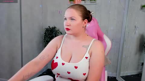 Snapshot of viirginia_robinson chatting on 04.13.26 Jinny online show from 04.13.26