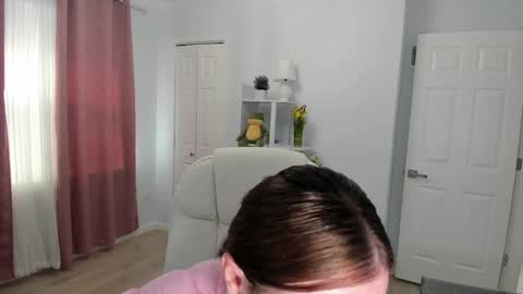 Ukrainian-woman online show from 03.08.25