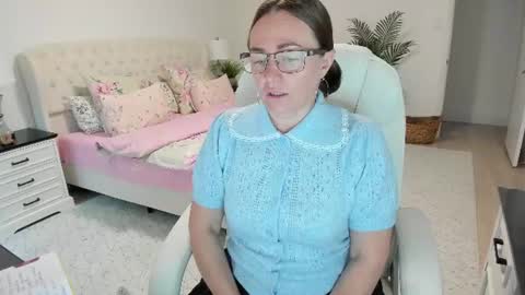 Ukrainian-woman online show from 06.24.26