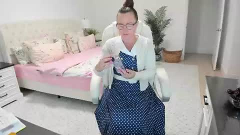 Ukrainian-woman online show from 07.17.26