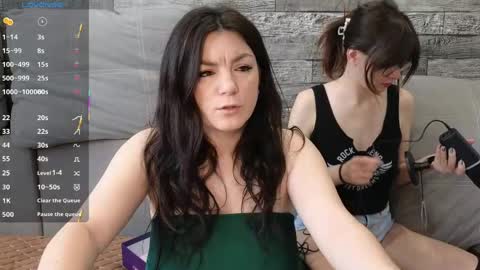 Snapshot of vika_loves_you chatting on 04.20.26 follow my fansly online show from 04.20.26