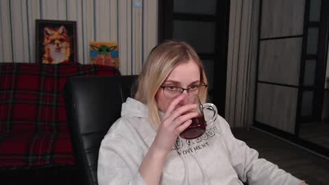 Vika online show from 03.31.26