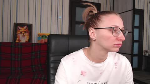 Vika online show from 04.14.26