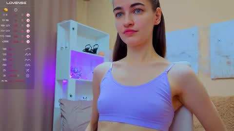 vikiberry online show from 11.28.25