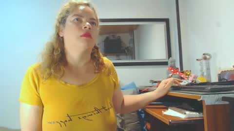 VIKKKTORIAAA online show from 02.16.25