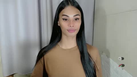 vikkylustfull online show from 02.28.25