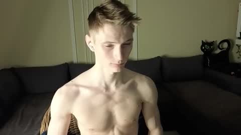 Snapshot of viksons chatting on 11.28.25 Max online show from 11.28.25