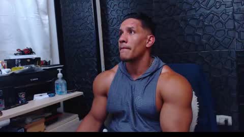 Viktor Herrera online show from 02.02.25