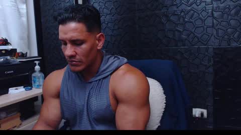 Viktor Herrera online show from 02.03.25