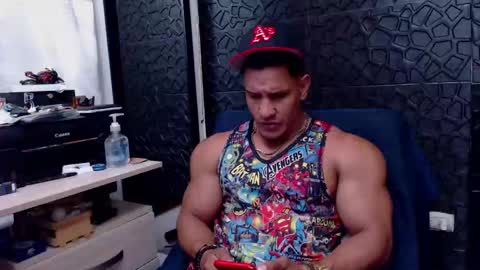 Viktor Herrera online show from 02.04.25