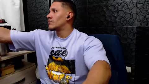 Viktor Herrera online show from 02.19.25