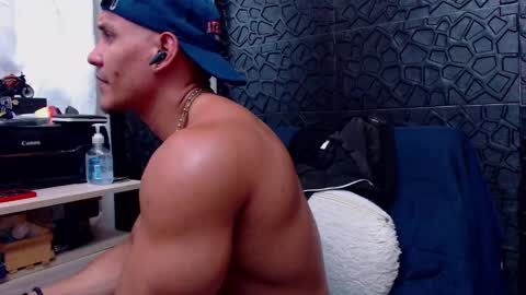 Viktor Herrera online show from 03.09.25