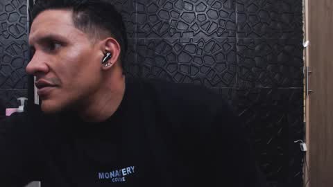 Viktor Herrera online show from 10.13.25