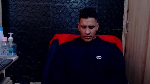 Snapshot of viktorherrera chatting on 02.02.26 Viktor Herrera online show from 02.02.26