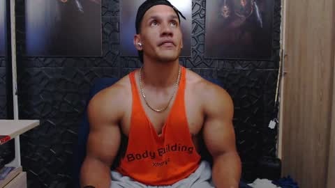 Viktor Herrera online show from 04.08.26