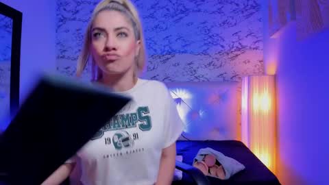 Viktoria online show from 01.20.25