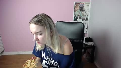 viktoria_lovely online show from 09.09.25