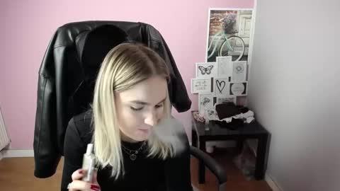 viktoria_lovely online show from 10.17.25