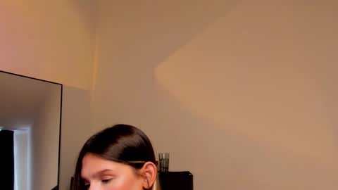 villalacute online show from 12.19.25