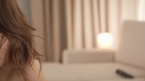 Snapshot of villanelle_l chatting on 03.01.25 Lana online show from 03.01.25