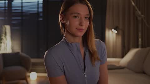 Snapshot of villanelle_l chatting on 11.25.25 Lana online show from 11.25.25