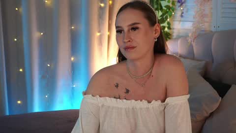  Vi  online show from 04.15.26