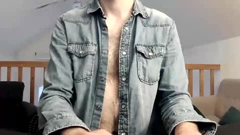 Snapshot of vince_du_80 chatting on 12.17.24 Vince online show from 12.17.24