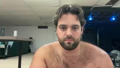 Snapshot of vinfaro27 chatting on 10.14.25 Vinfaro27 online show from 10.14.25