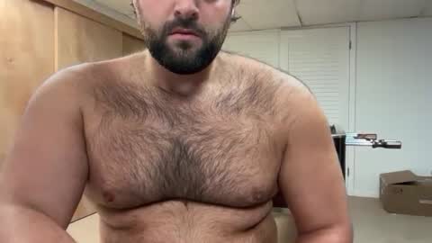 Snapshot of vinfaro27 chatting on 10.28.25 Vinfaro27 online show from 10.28.25