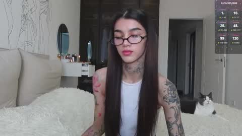 vinkitinkii online show from 11.08.25